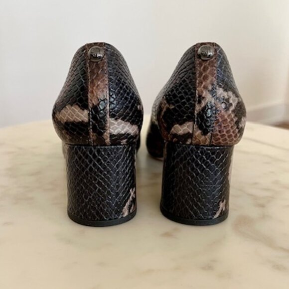 Donald Pliner "Cami" Snakeskin Embossed Pumps, Size 7 - Picture 5 of 5